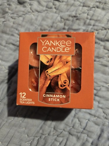 Yankee candle cinnamon - candle, stick
